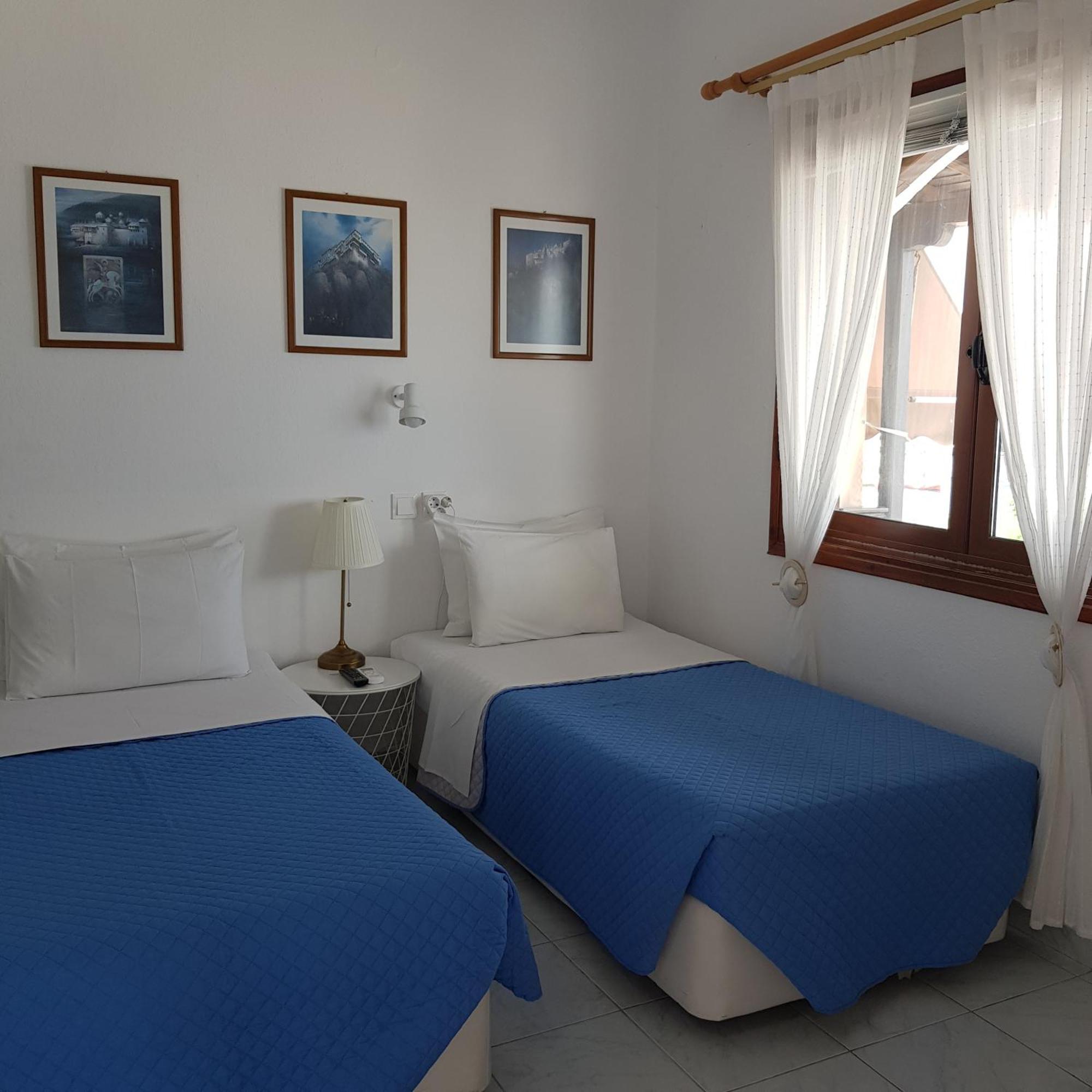 Pension Antonakis Ouranoupoli Exterior photo